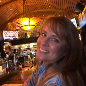 Meet your Posher, Joann